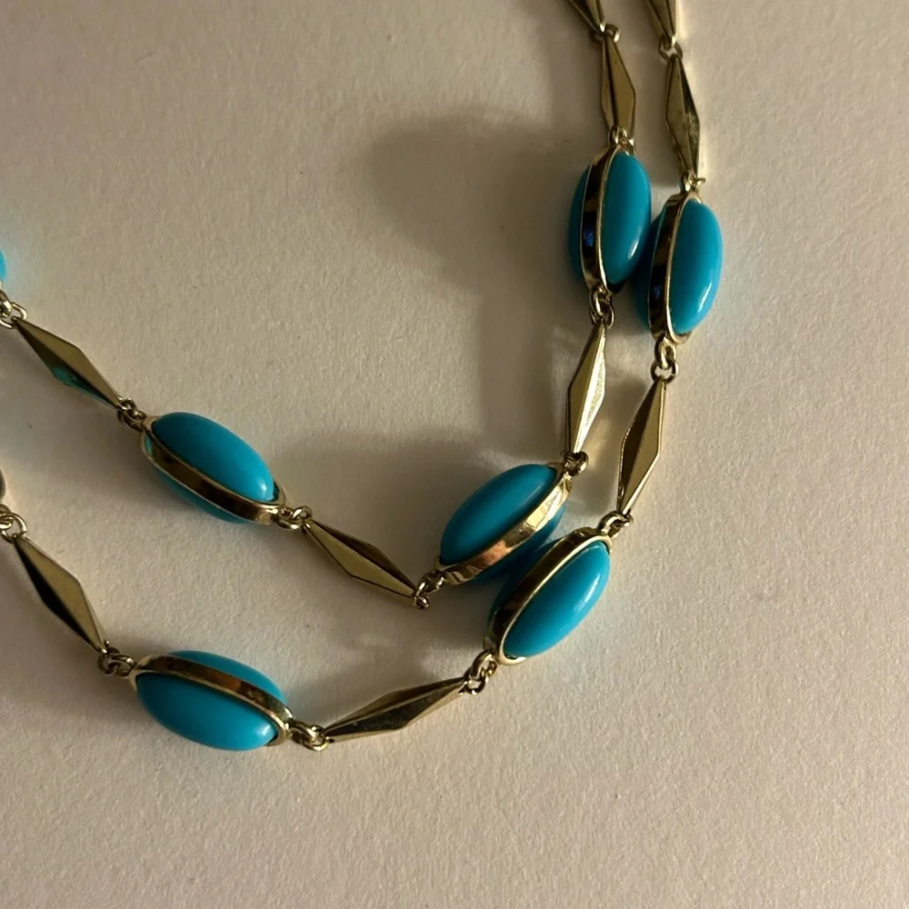 J.Crew Necklace Turquoise double sided Oval Beads, gold Diamond-shape links 34”